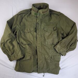 Vintage US Army USGI M65 OD Green Field Jacket  W/Hood Small Short